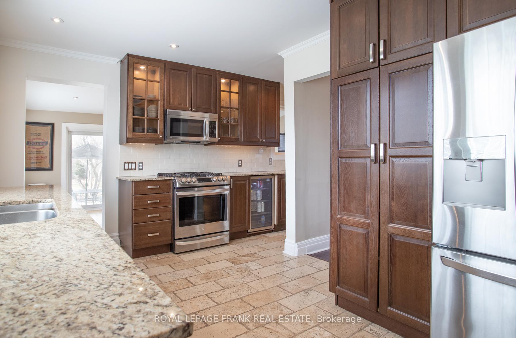 Photo 13 of 600 Centre Street N, Whitby, Downtown Whitby — HOMEH