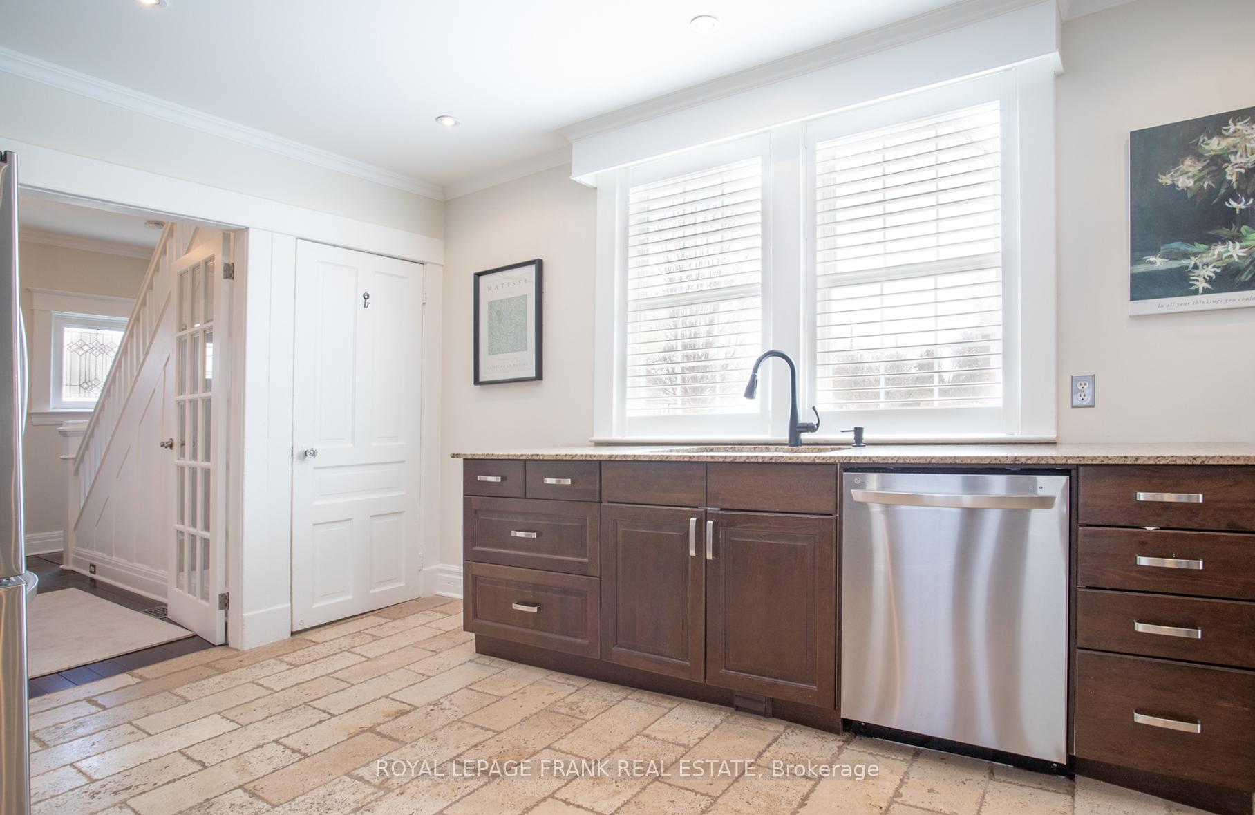 Photo 15 of 600 Centre Street N, Whitby, Downtown Whitby — HOMEH