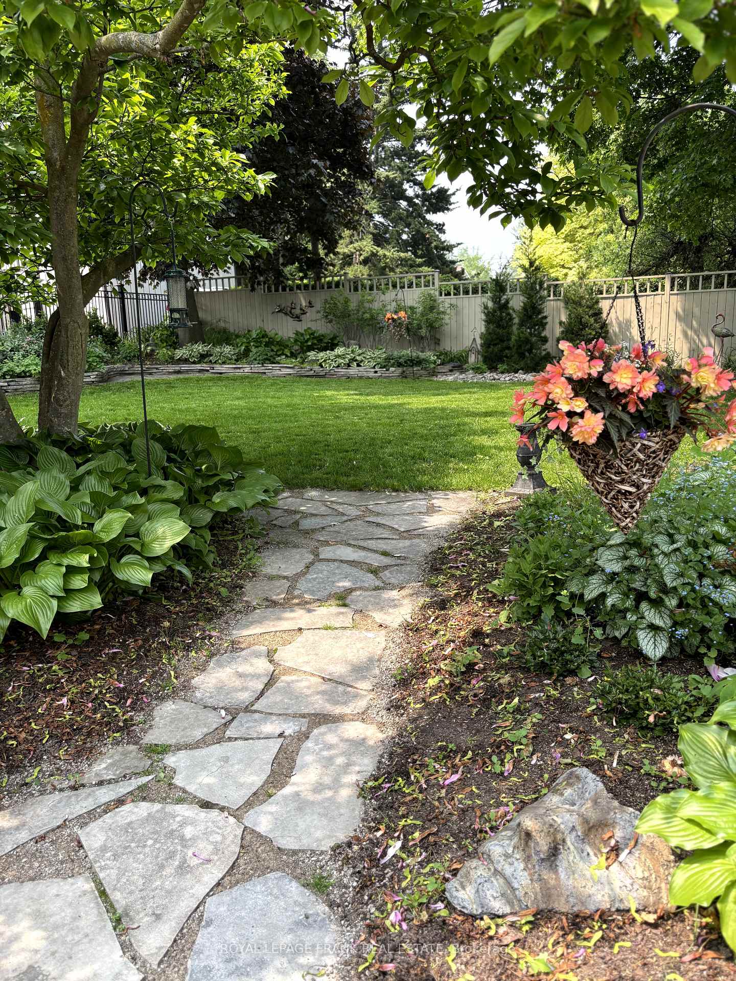 Photo 35 of 600 Centre Street N, Whitby, Downtown Whitby — HOMEH