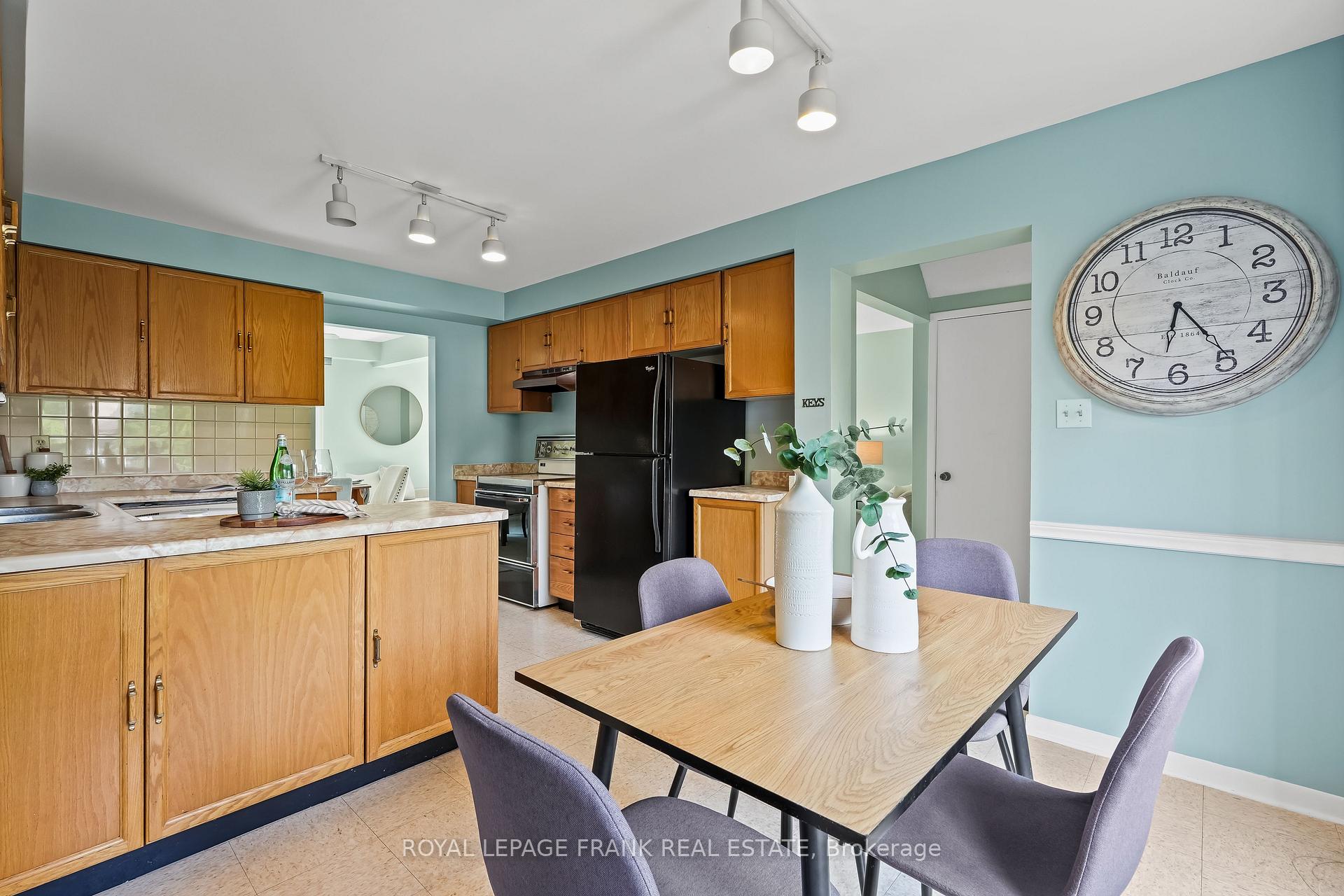 Photo 11 of 46 Ventris Drive, Ajax, Central West — HOMEH