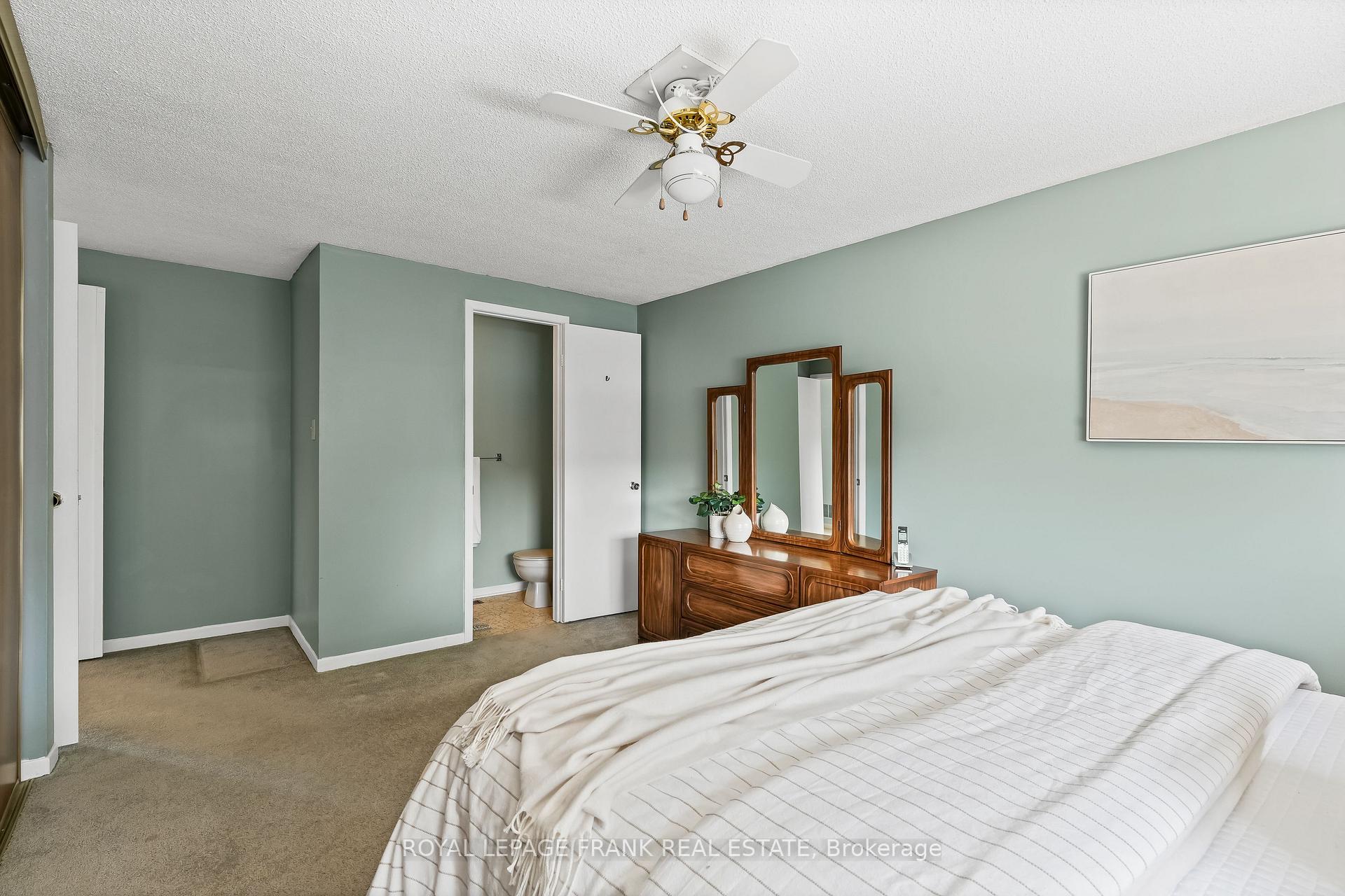 Photo 21 of 46 Ventris Drive, Ajax, Central West — HOMEH