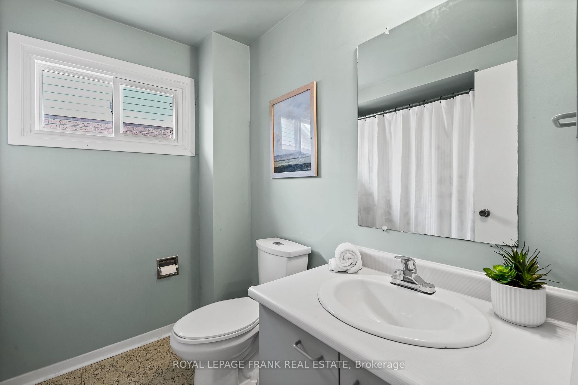 Photo 27 of 46 Ventris Drive, Ajax, Central West — HOMEH