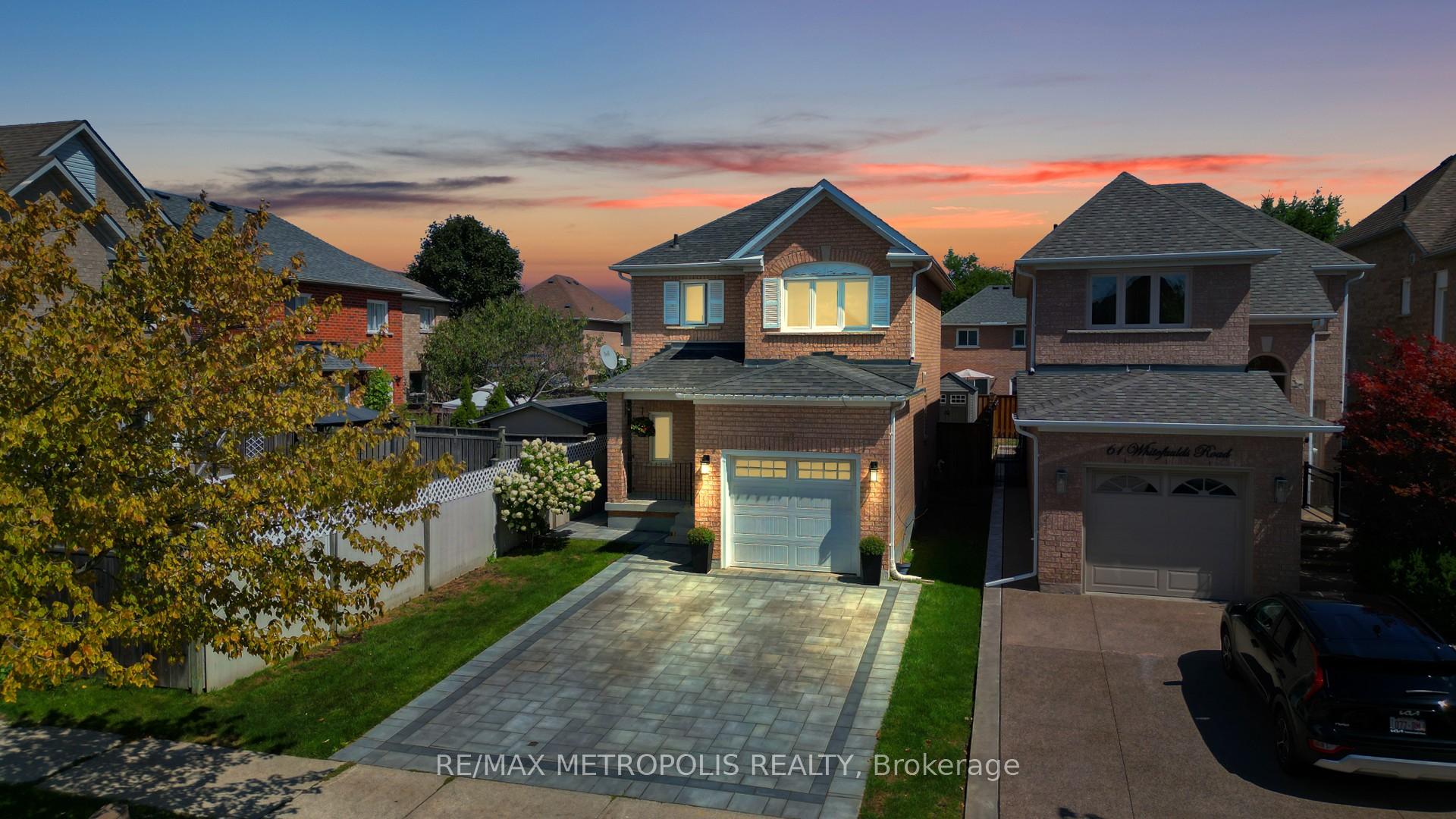 Photo 1 of 63 Whitefaulds Road, Vaughan, Maple — HOMEH