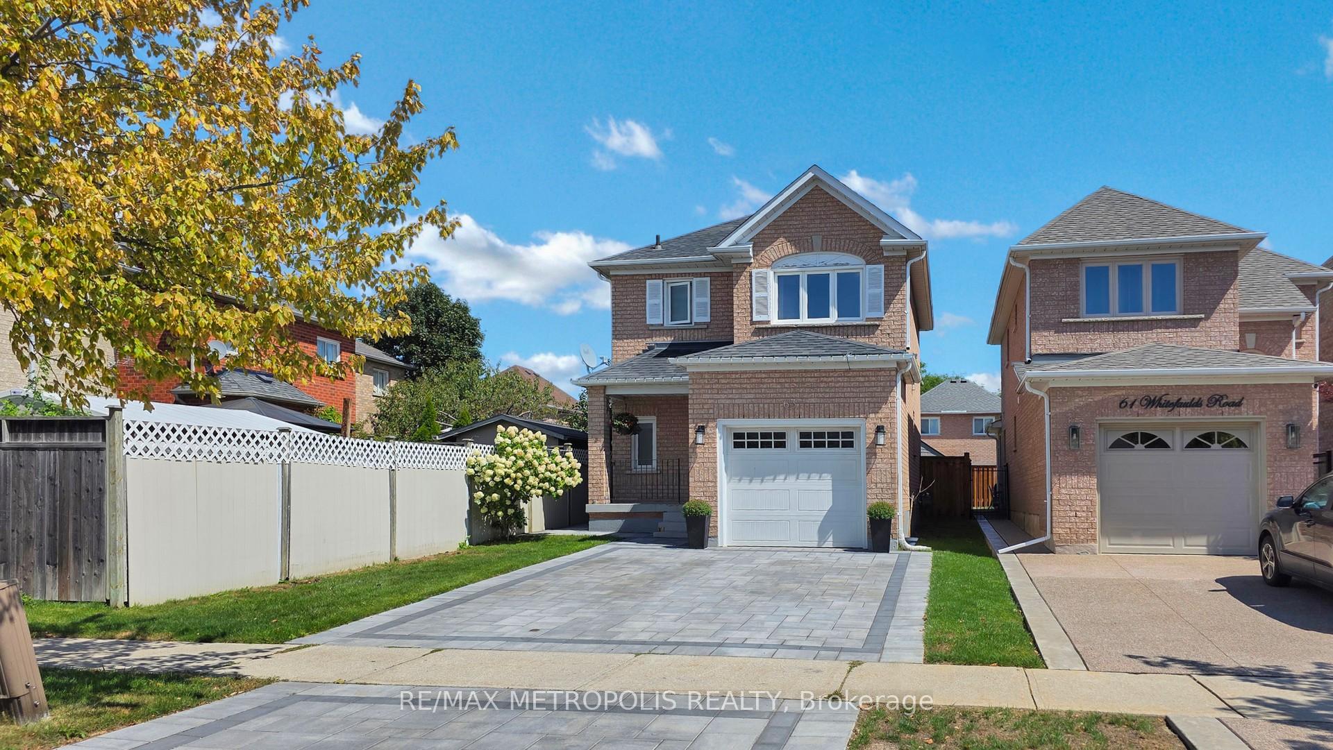 Photo 4 of 63 Whitefaulds Road, Vaughan, Maple — HOMEH