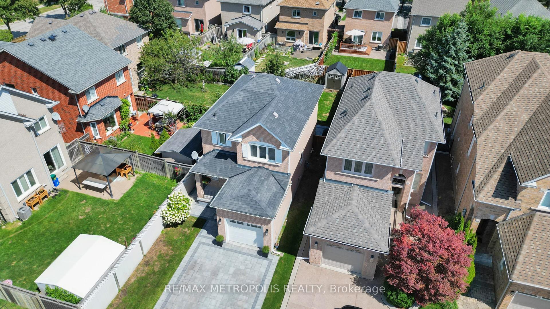 Photo 49 of 63 Whitefaulds Road, Vaughan, Maple — HOMEH