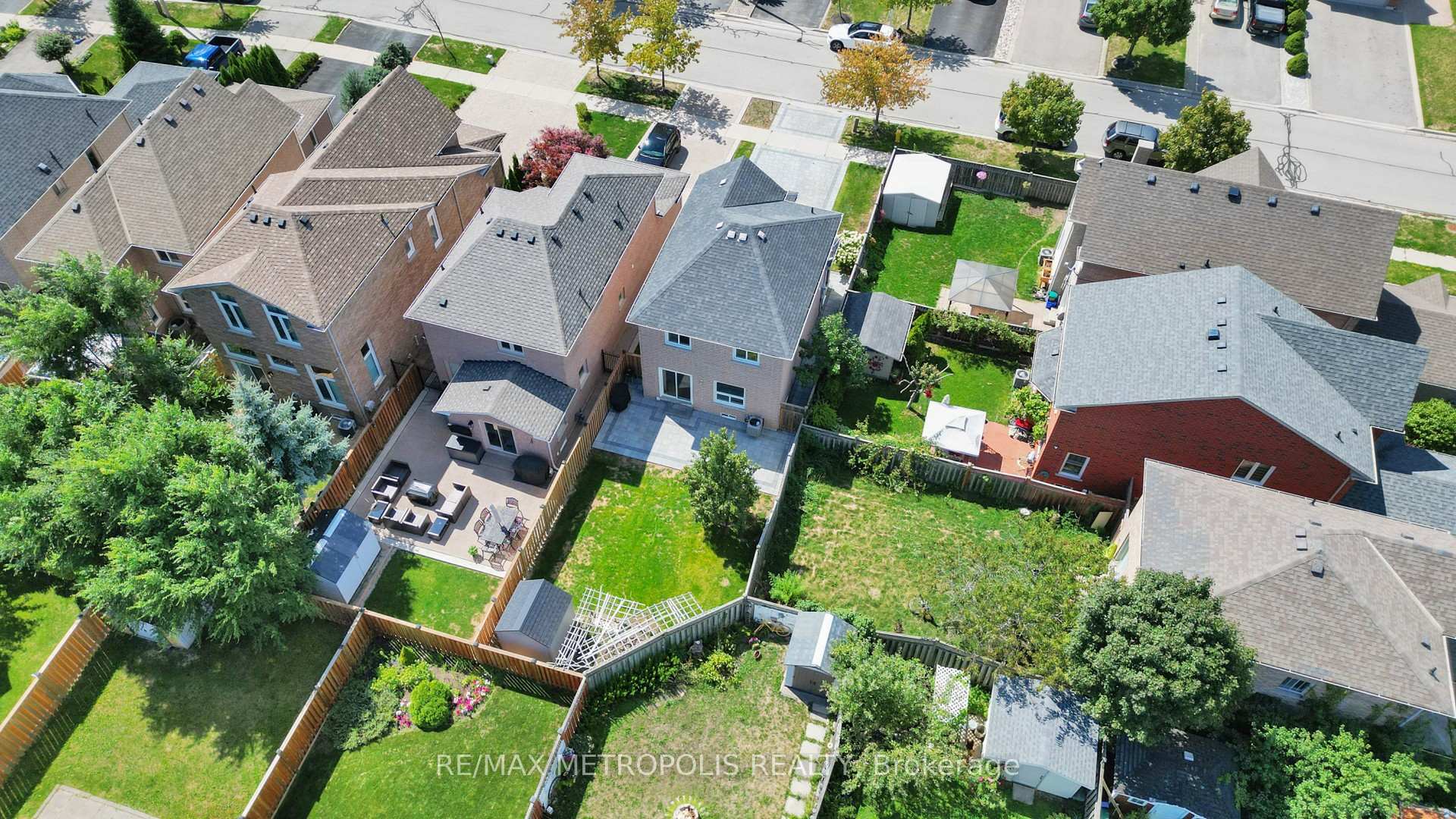 Photo 50 of 63 Whitefaulds Road, Vaughan, Maple — HOMEH