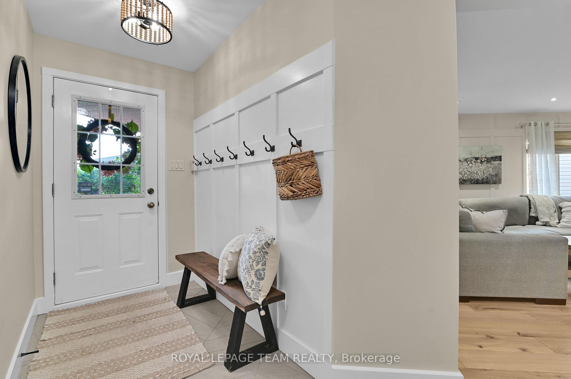 Photo 3 of 4156 Wolfe Point Way, Ottawa, Riverside South/Gloucester Glen — HOMEH