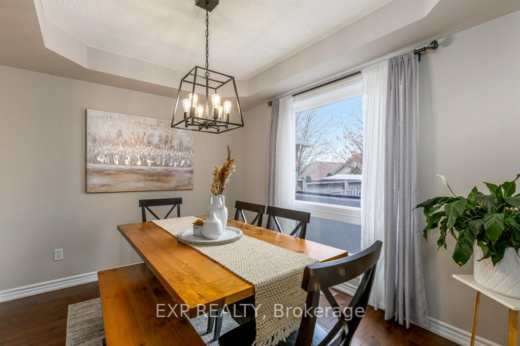 Photo 9 of 20 Scepter Place, Whitby, Rolling Acres — HOMEH