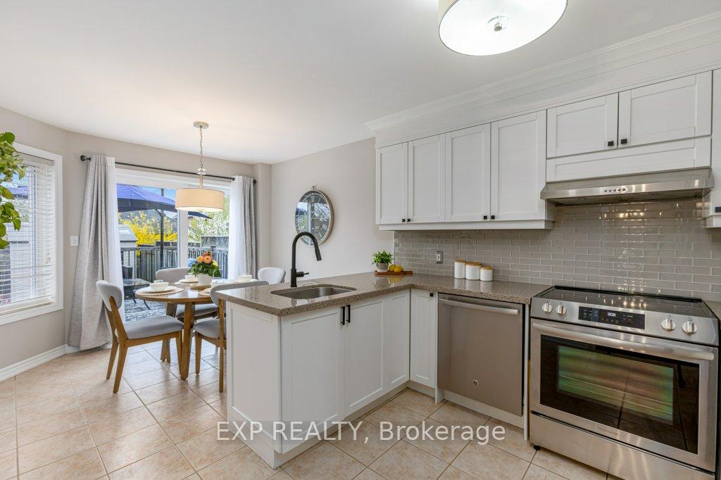 Photo 12 of 20 Scepter Place, Whitby, Rolling Acres — HOMEH