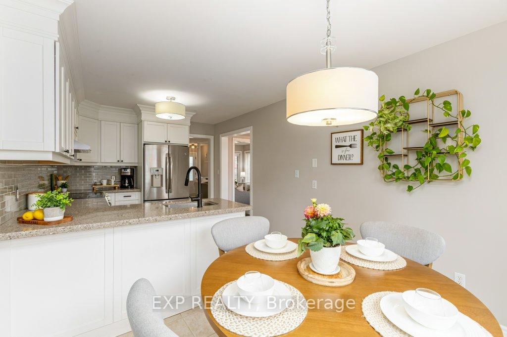 Photo 15 of 20 Scepter Place, Whitby, Rolling Acres — HOMEH