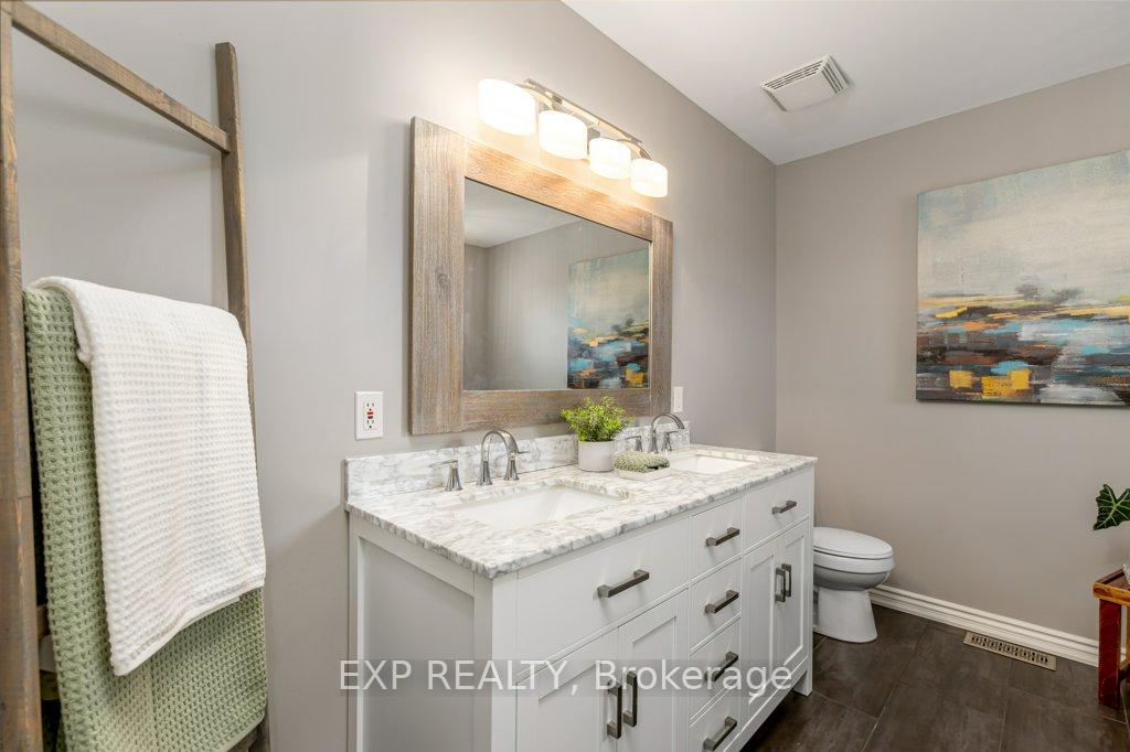 Photo 20 of 20 Scepter Place, Whitby, Rolling Acres — HOMEH