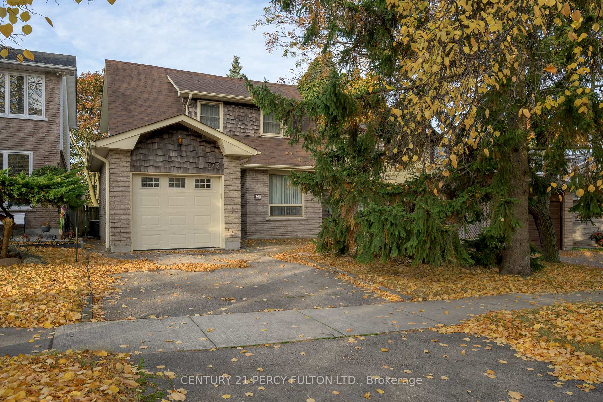 Photo 1 of 626 Creekview Circle, Pickering, West Shore — HOMEH