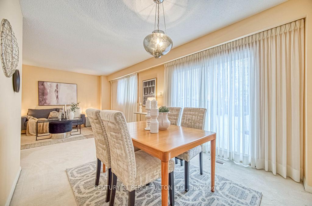Photo 11 of 626 Creekview Circle, Pickering, West Shore — HOMEH