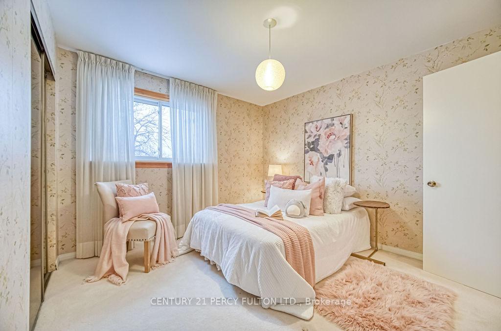Photo 30 of 626 Creekview Circle, Pickering, West Shore — HOMEH