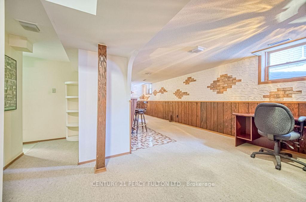 Photo 35 of 626 Creekview Circle, Pickering, West Shore — HOMEH