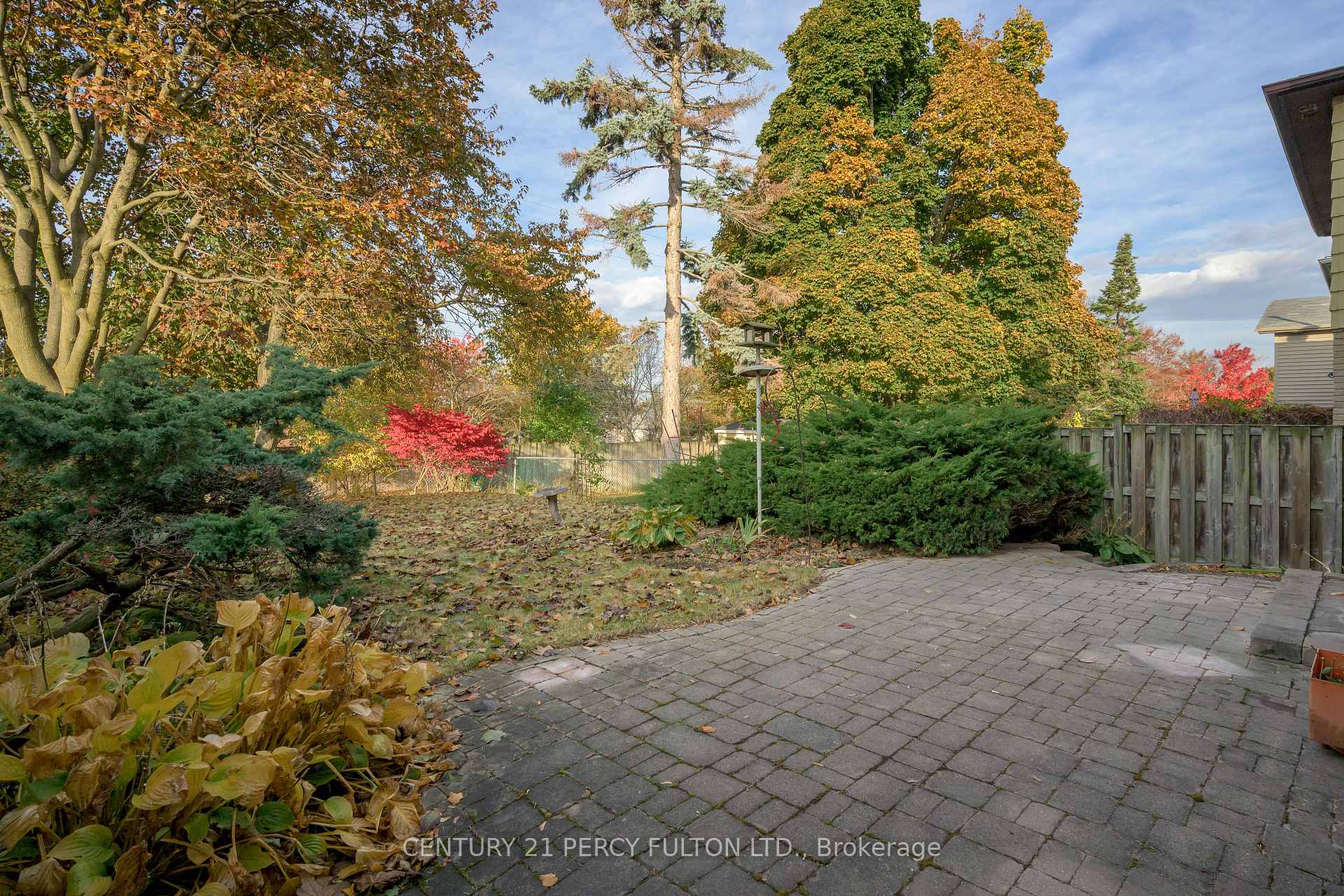 Photo 42 of 626 Creekview Circle, Pickering, West Shore — HOMEH