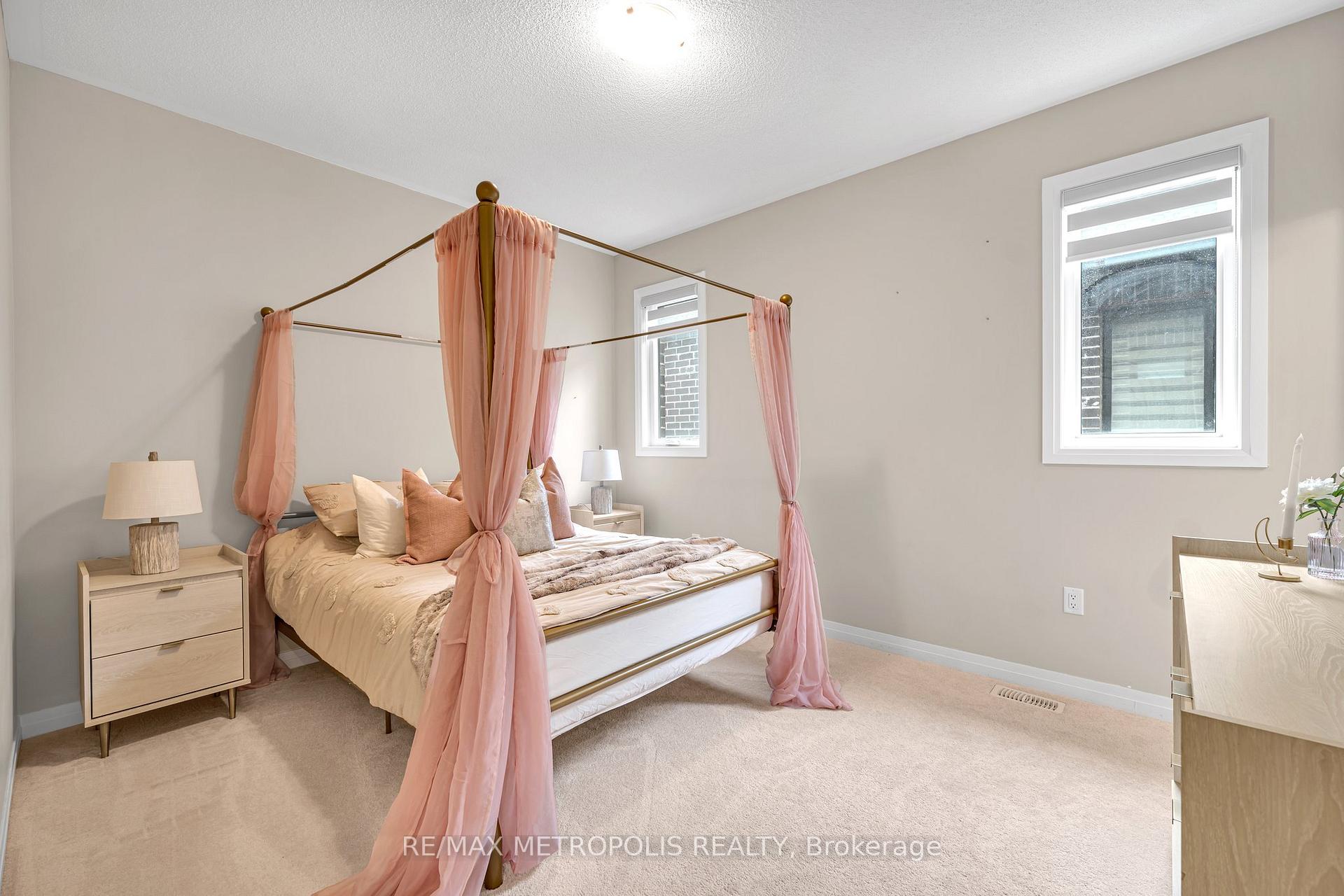 Photo 15 of 37 Fruitful Crescent, Whitby, Rural Whitby — HOMEH