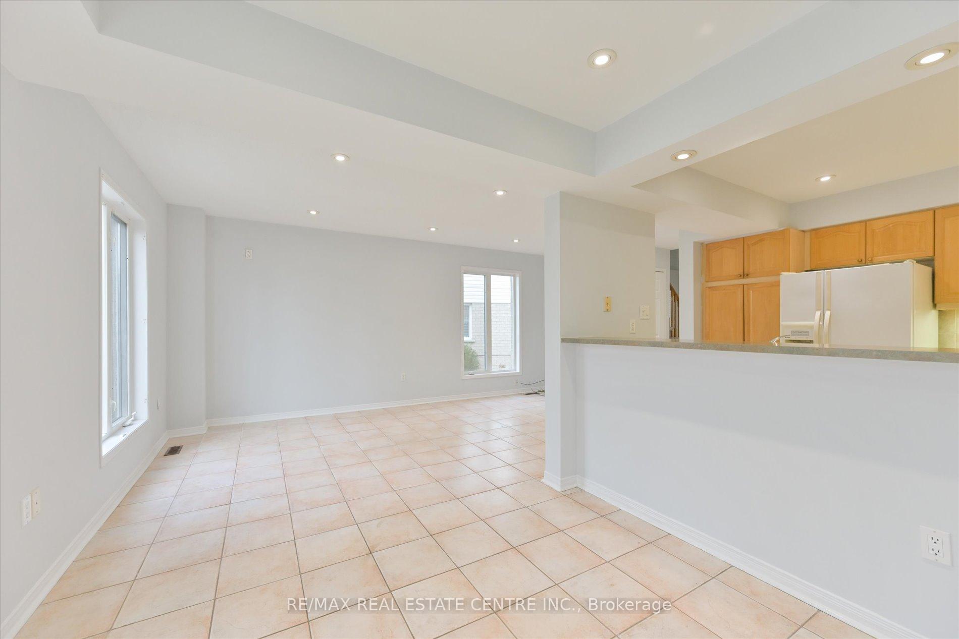 Photo 10 of 602 Amaretto Avenue, Pickering, Amberlea — HOMEH