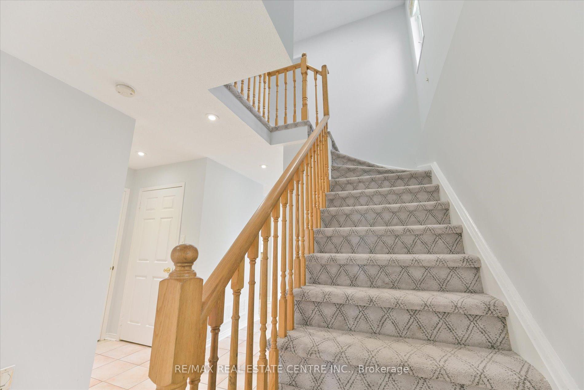 Photo 15 of 602 Amaretto Avenue, Pickering, Amberlea — HOMEH