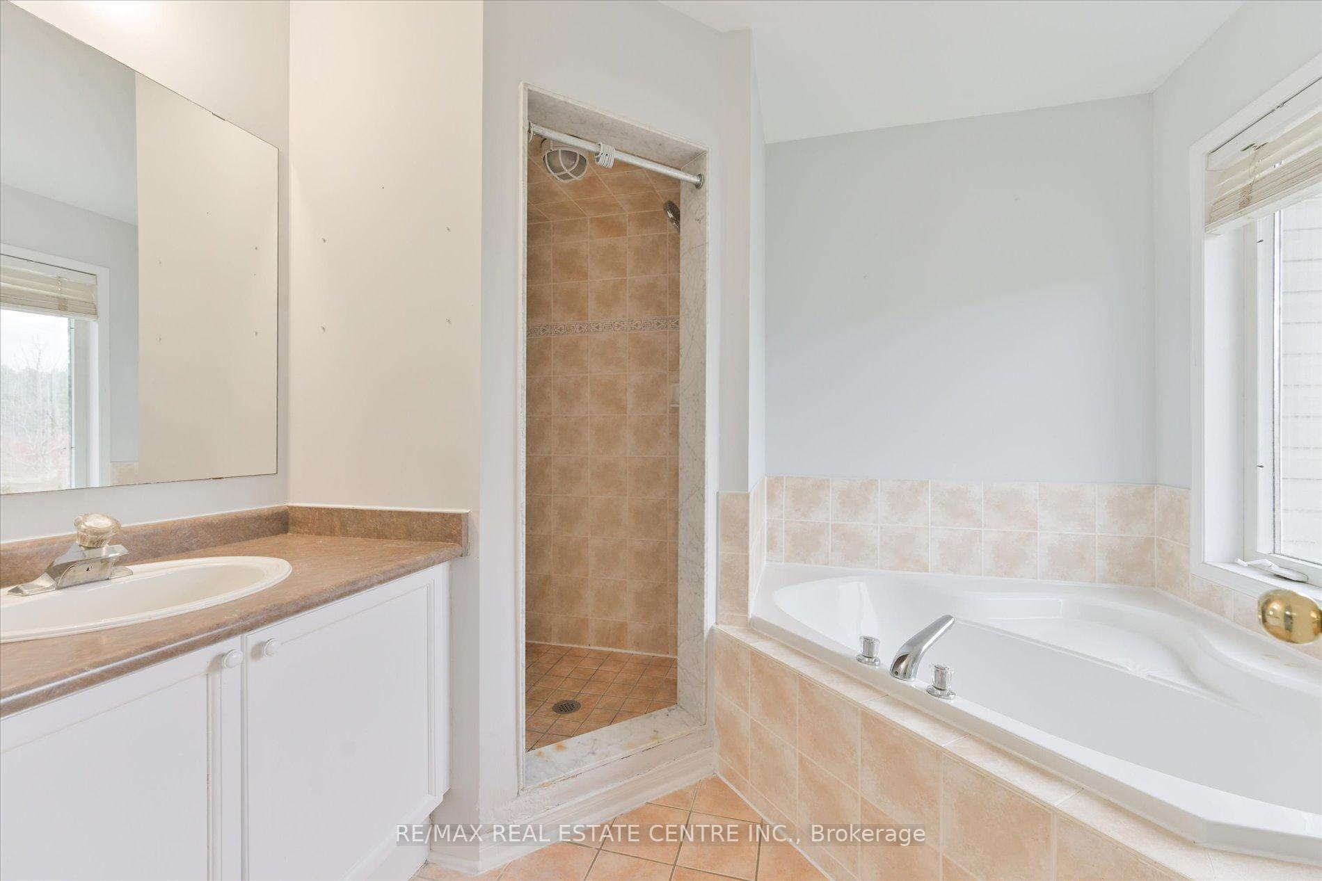 Photo 21 of 602 Amaretto Avenue, Pickering, Amberlea — HOMEH