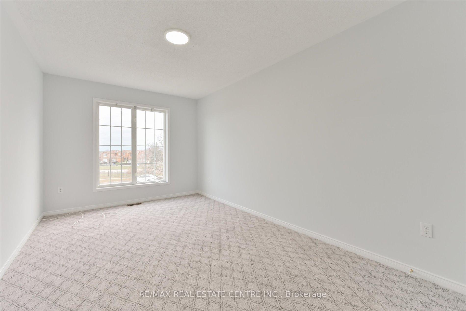 Photo 24 of 602 Amaretto Avenue, Pickering, Amberlea — HOMEH