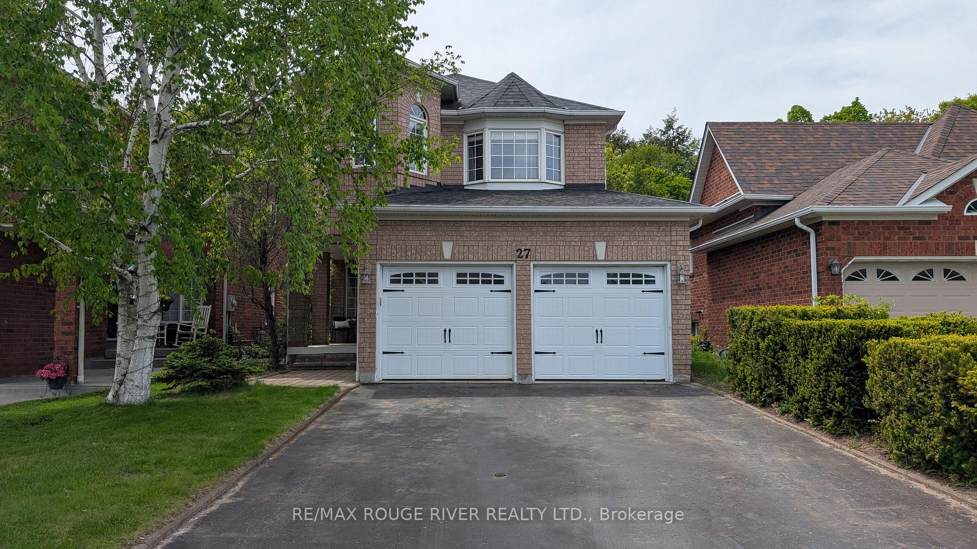 Front of 27 Markwood Crescent