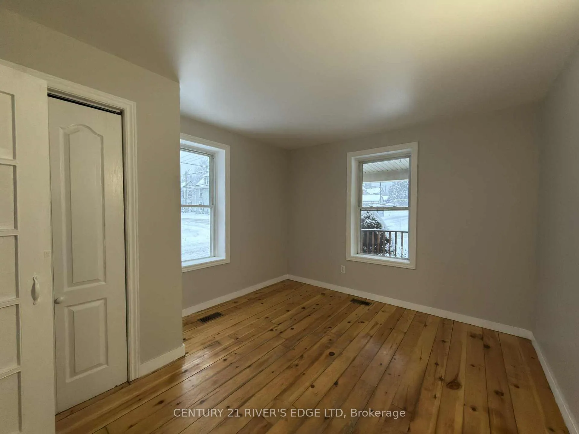 Photo 5 of 12 Pearl Street E, Brockville — HOMEH