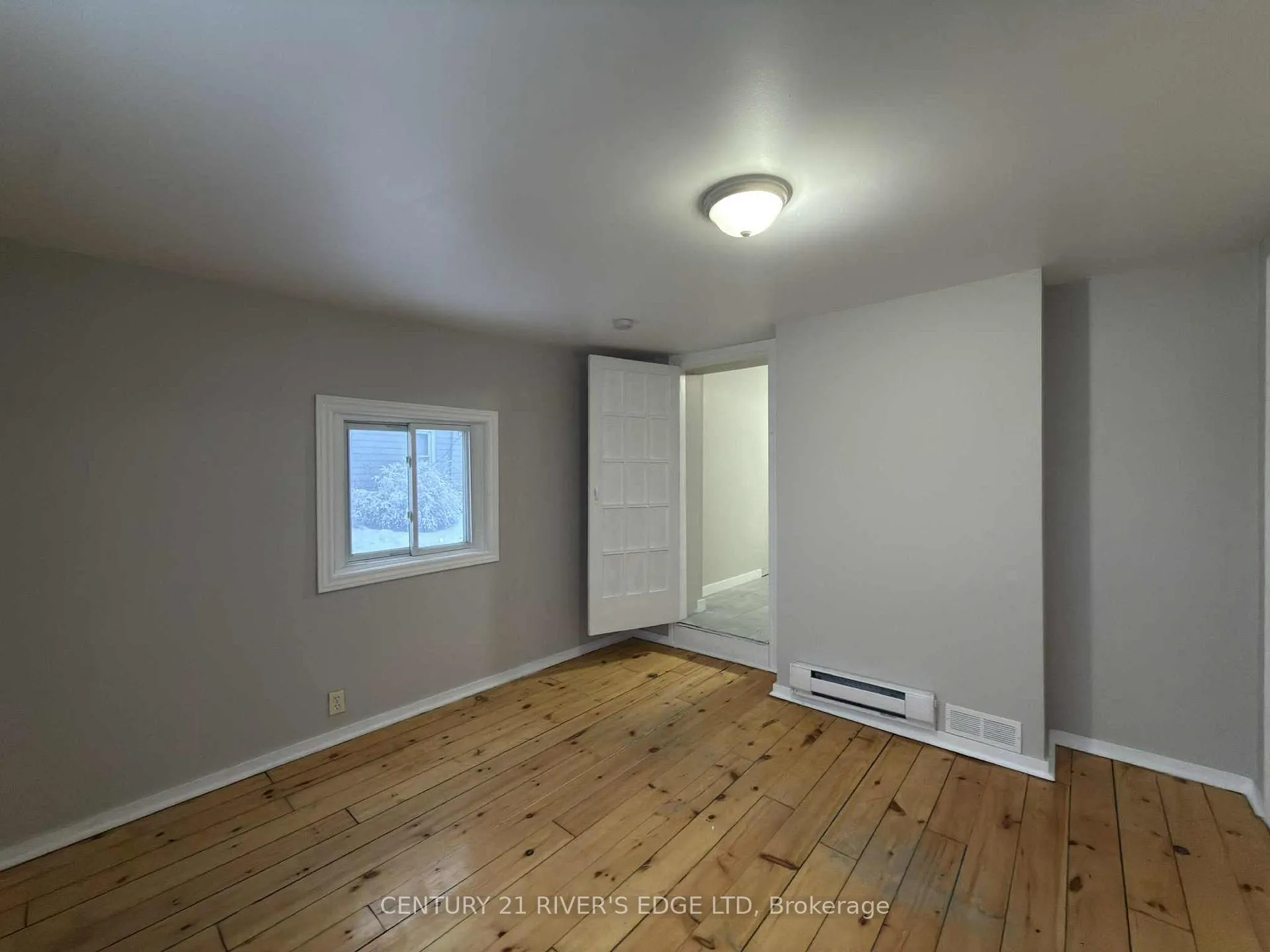 Photo 10 of 12 Pearl Street E, Brockville — HOMEH
