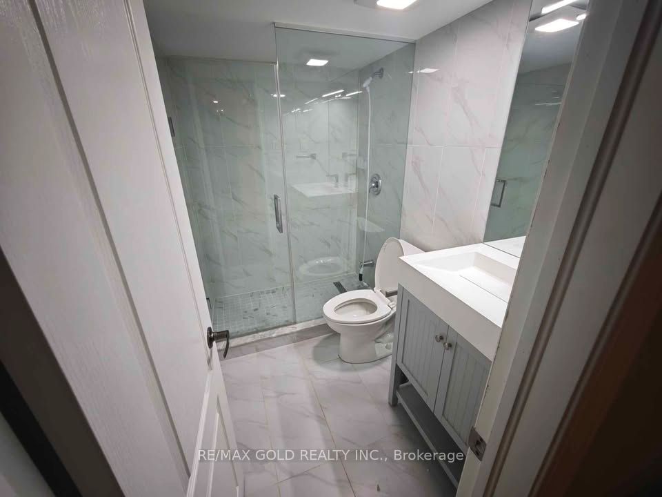 Photo 13 of 21 Savita Road, Brampton, Fletcher's Meadow — HOMEH