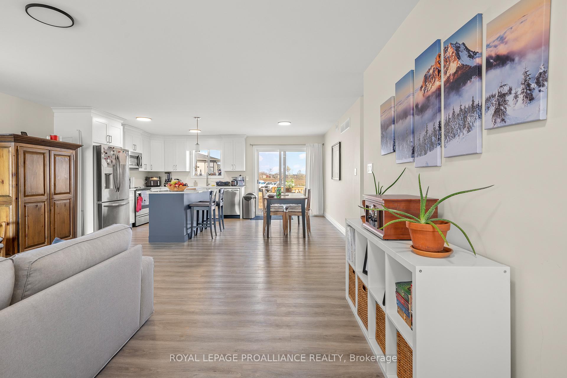 Photo 3 of Unit A, 155 Sienna Avenue, Belleville, Belleville Ward — HOMEH