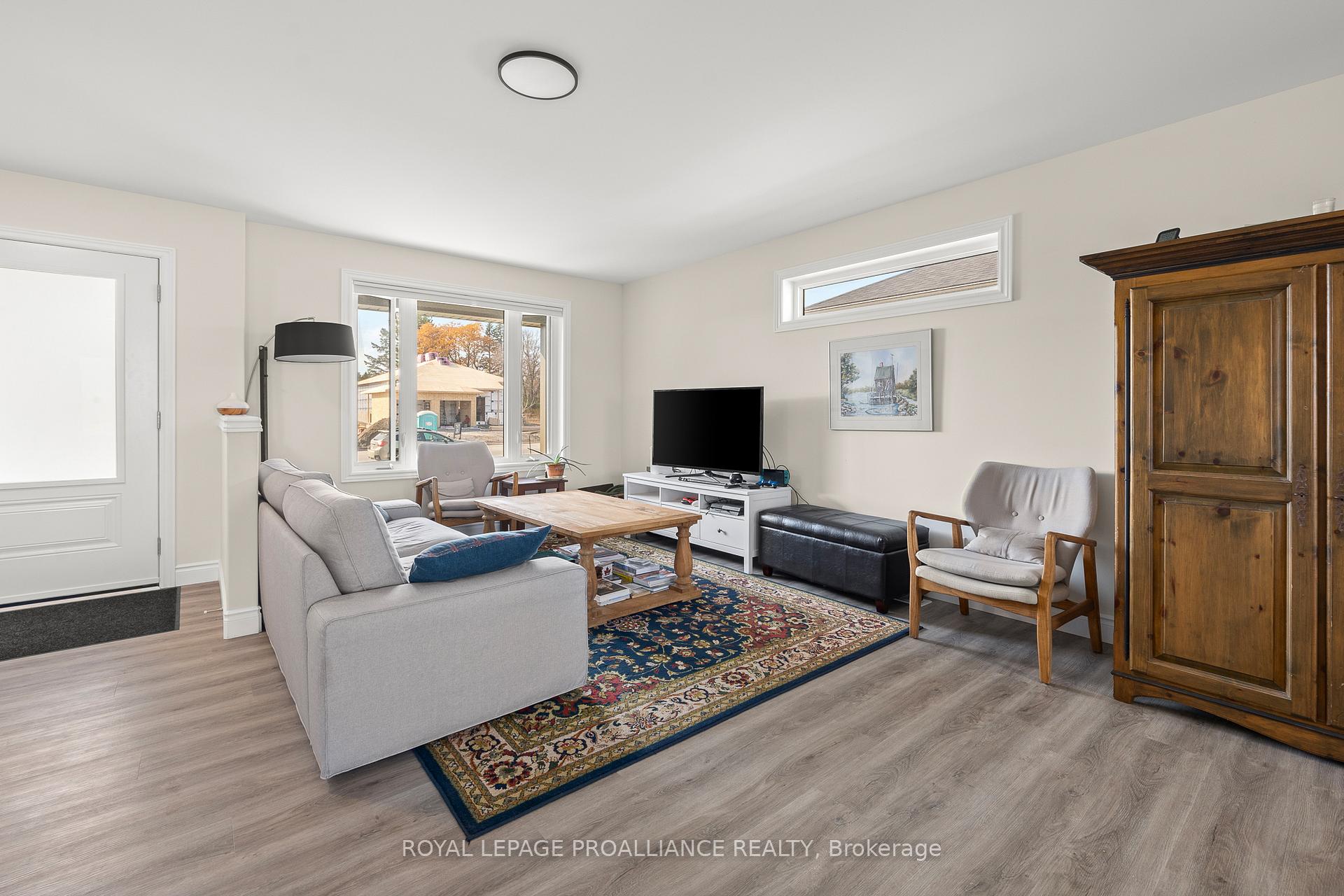Photo 4 of Unit A, 155 Sienna Avenue, Belleville, Belleville Ward — HOMEH