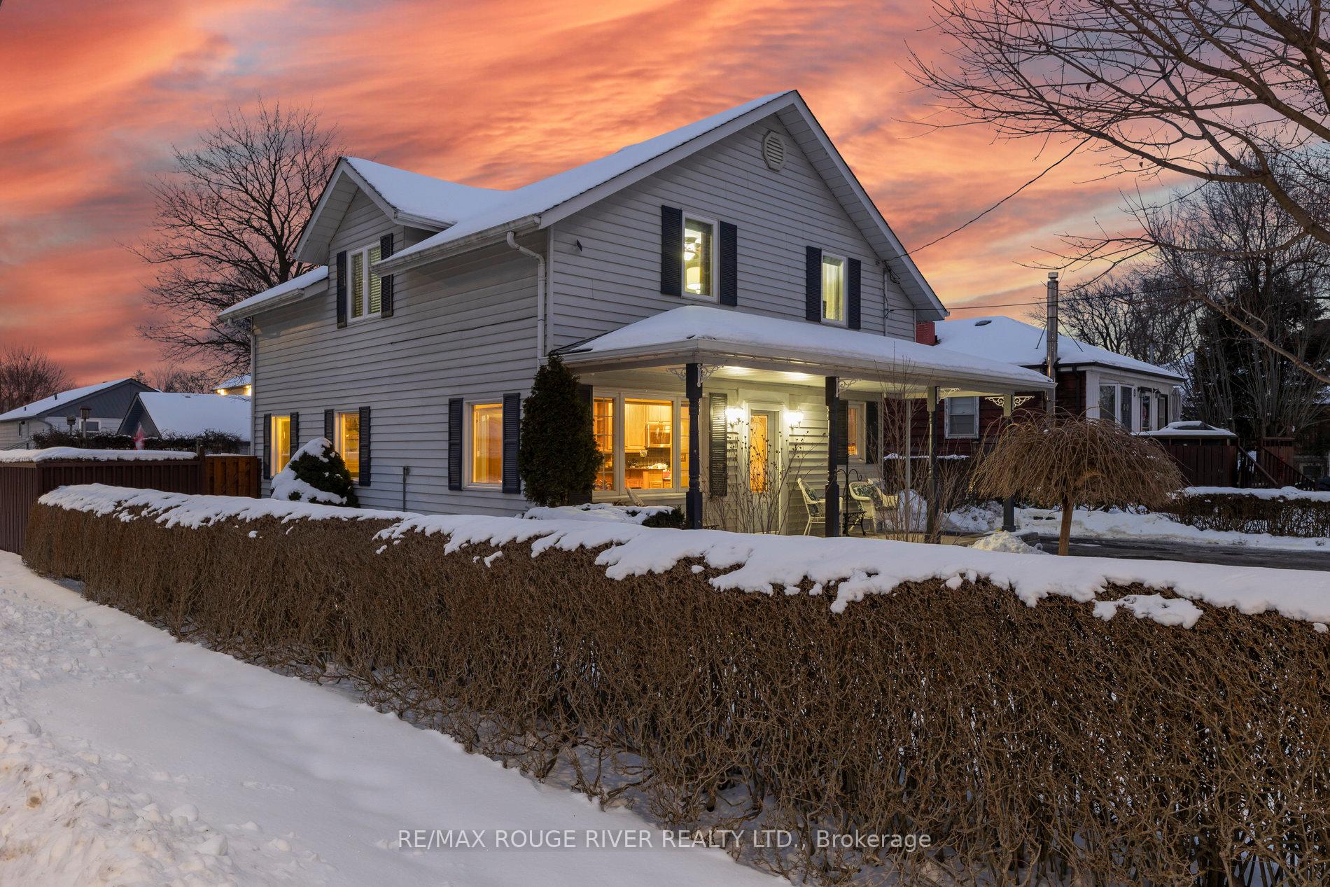 Photo 2 of 721 Victory Drive, Pickering, West Shore — HOMEH