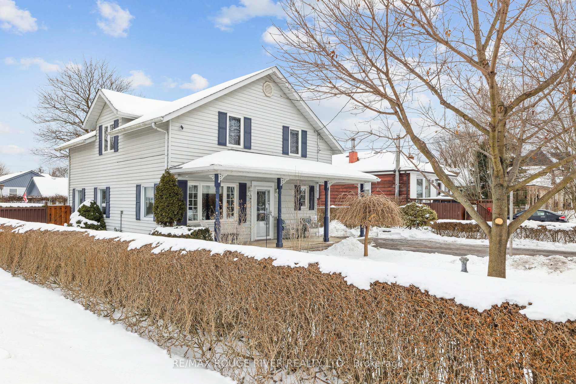 Photo 4 of 721 Victory Drive, Pickering, West Shore — HOMEH