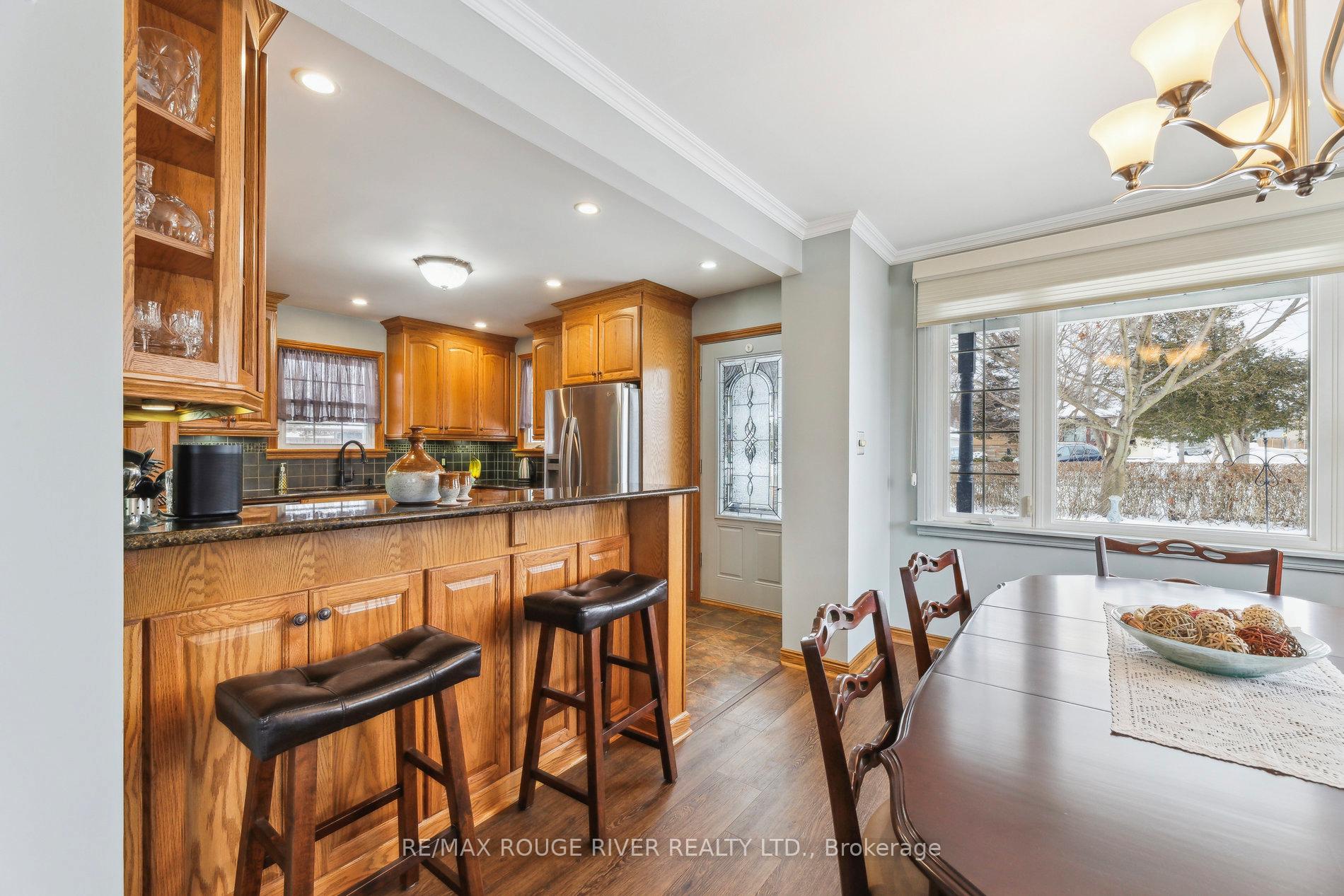 Photo 11 of 721 Victory Drive, Pickering, West Shore — HOMEH