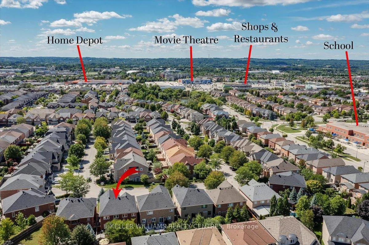 Photo 3 of 47 Ames Crescent, Aurora, Bayview Northeast — HOMEH