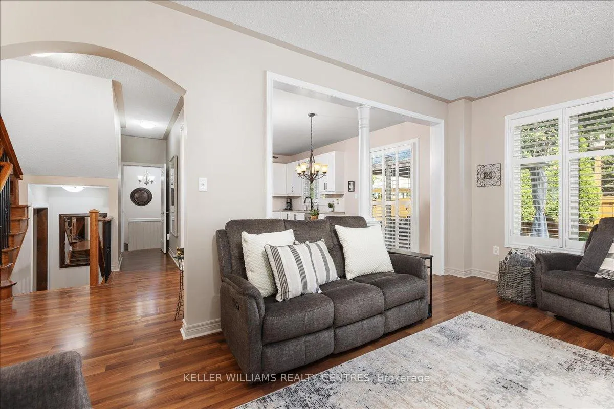 Photo 15 of 47 Ames Crescent, Aurora, Bayview Northeast — HOMEH