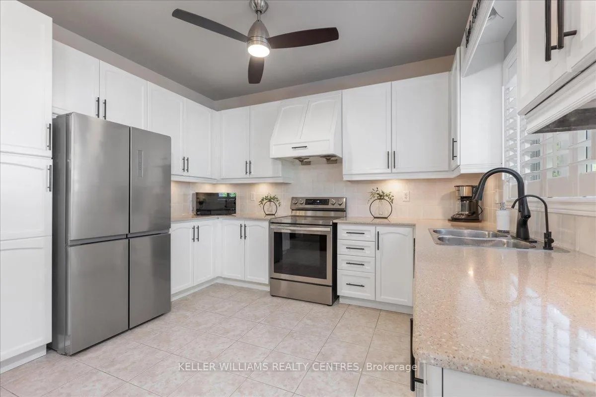 Photo 16 of 47 Ames Crescent, Aurora, Bayview Northeast — HOMEH