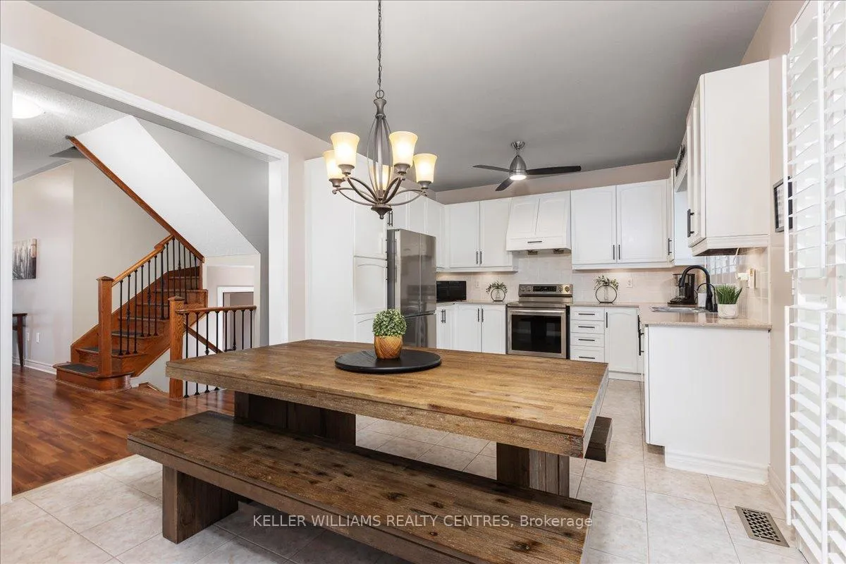 Photo 18 of 47 Ames Crescent, Aurora, Bayview Northeast — HOMEH