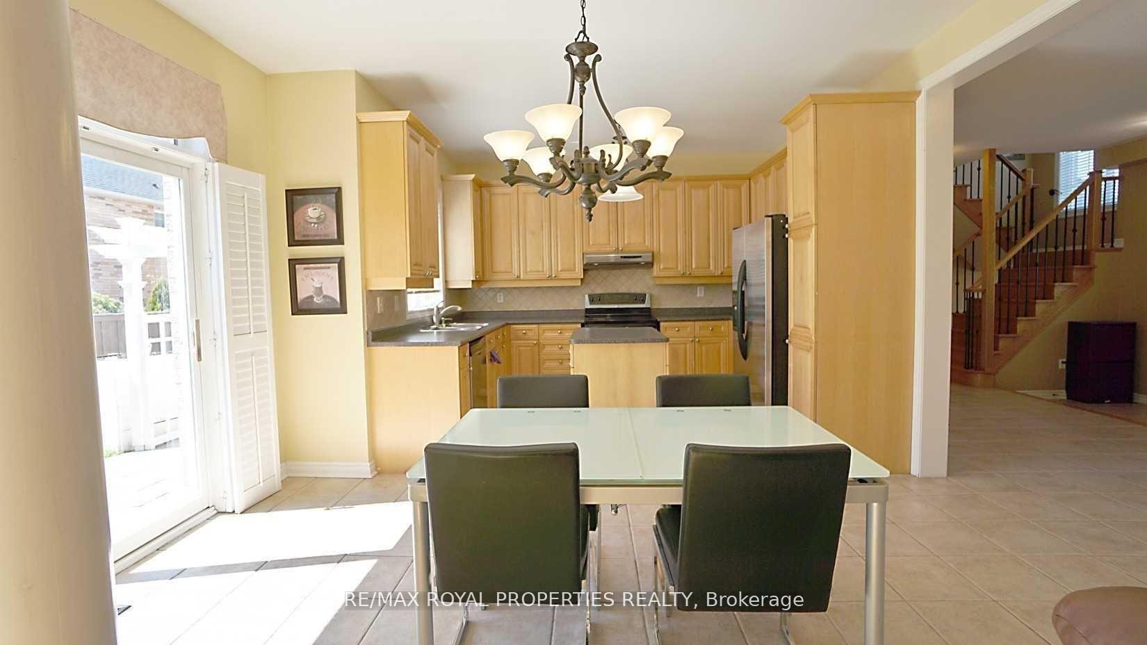 Photo 11 of 26 Ginger Grove, Vaughan, Sonoma Heights — HOMEH