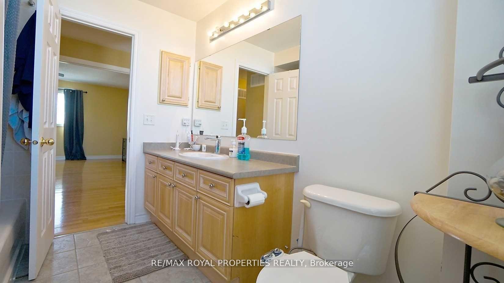 Photo 20 of 26 Ginger Grove, Vaughan, Sonoma Heights — HOMEH