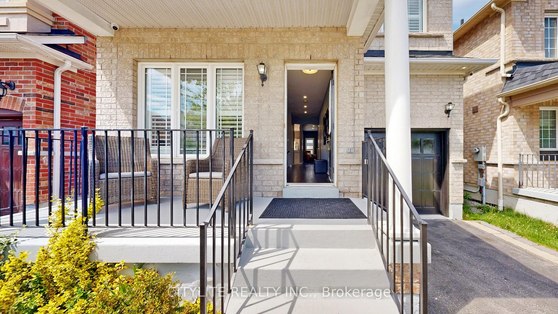 Photo 5 of 18 Barden Crescent, Ajax, Northeast Ajax — HOMEH