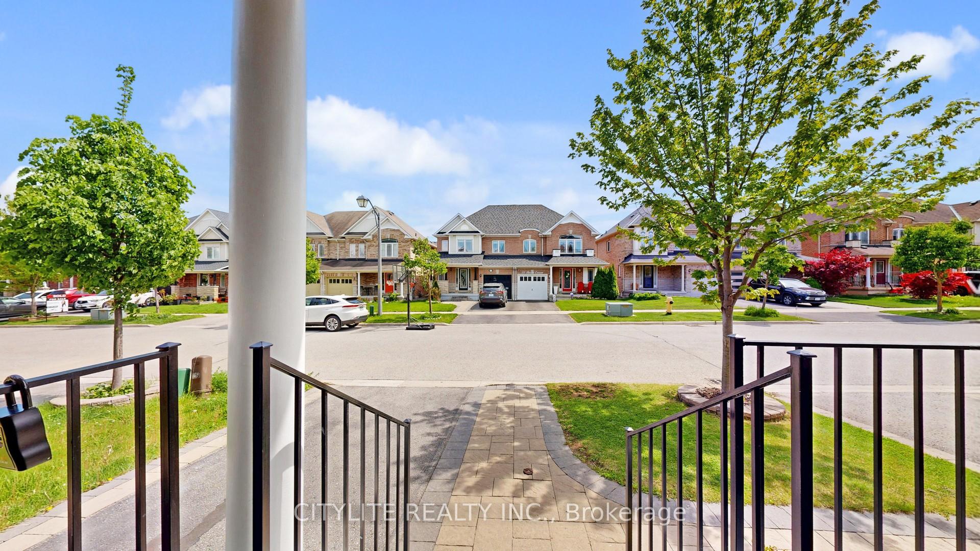 Photo 2 of 18 Barden Crescent, Ajax, Northeast Ajax — HOMEH