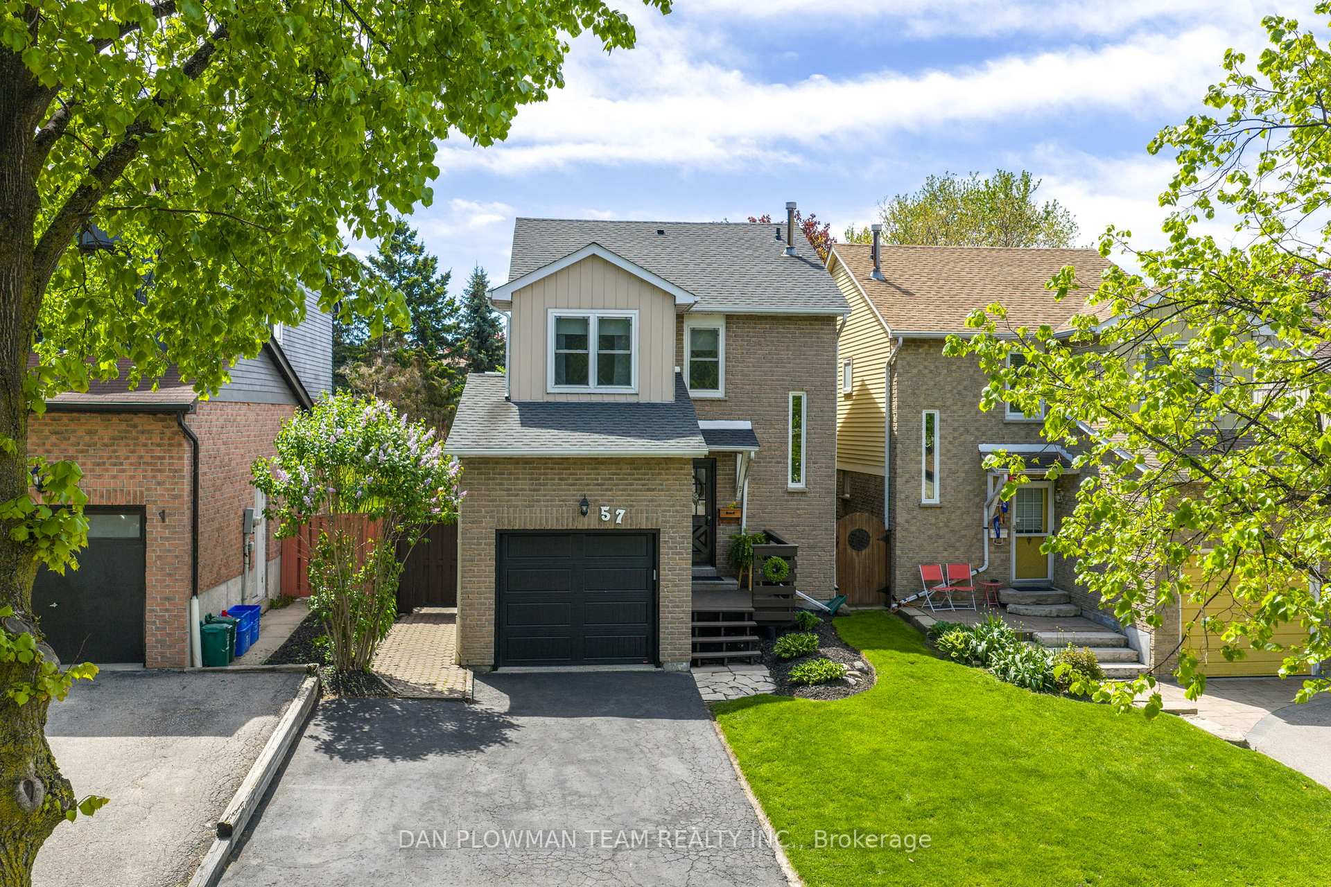 Photo 2 of 57 Kirby Crescent, Whitby, Blue Grass Meadows — HOMEH