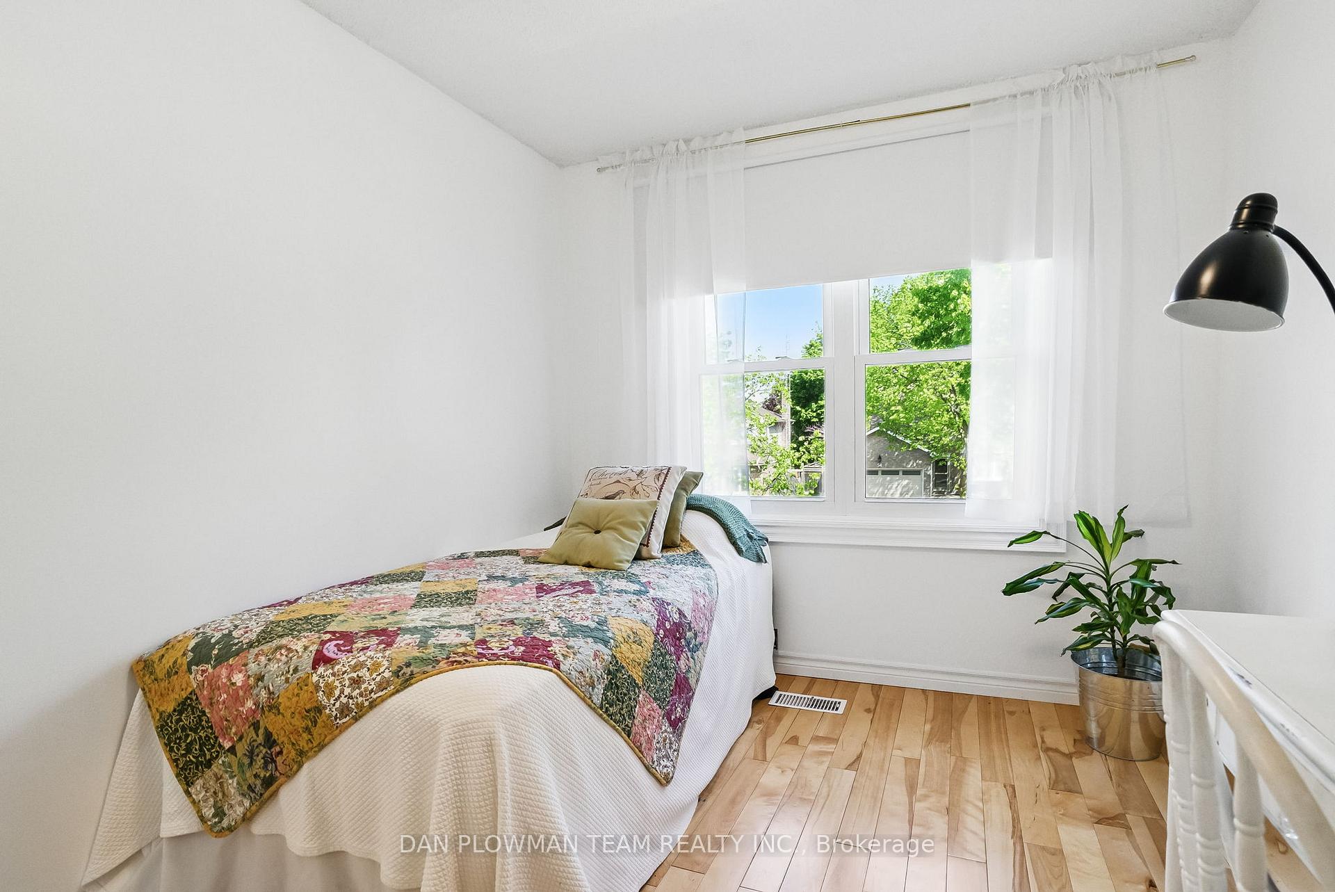 Photo 31 of 57 Kirby Crescent, Whitby, Blue Grass Meadows — HOMEH