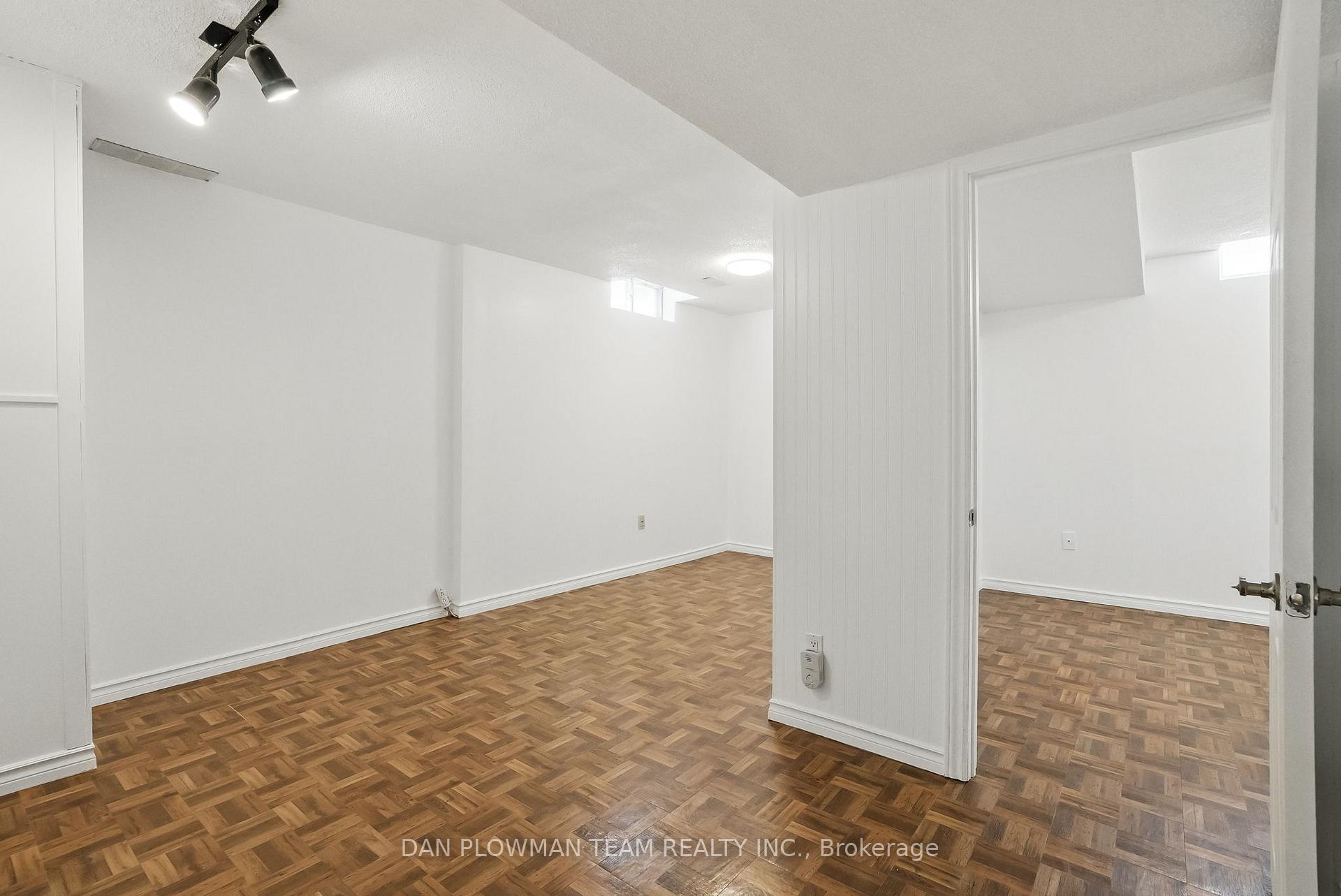 Photo 33 of 57 Kirby Crescent, Whitby, Blue Grass Meadows — HOMEH