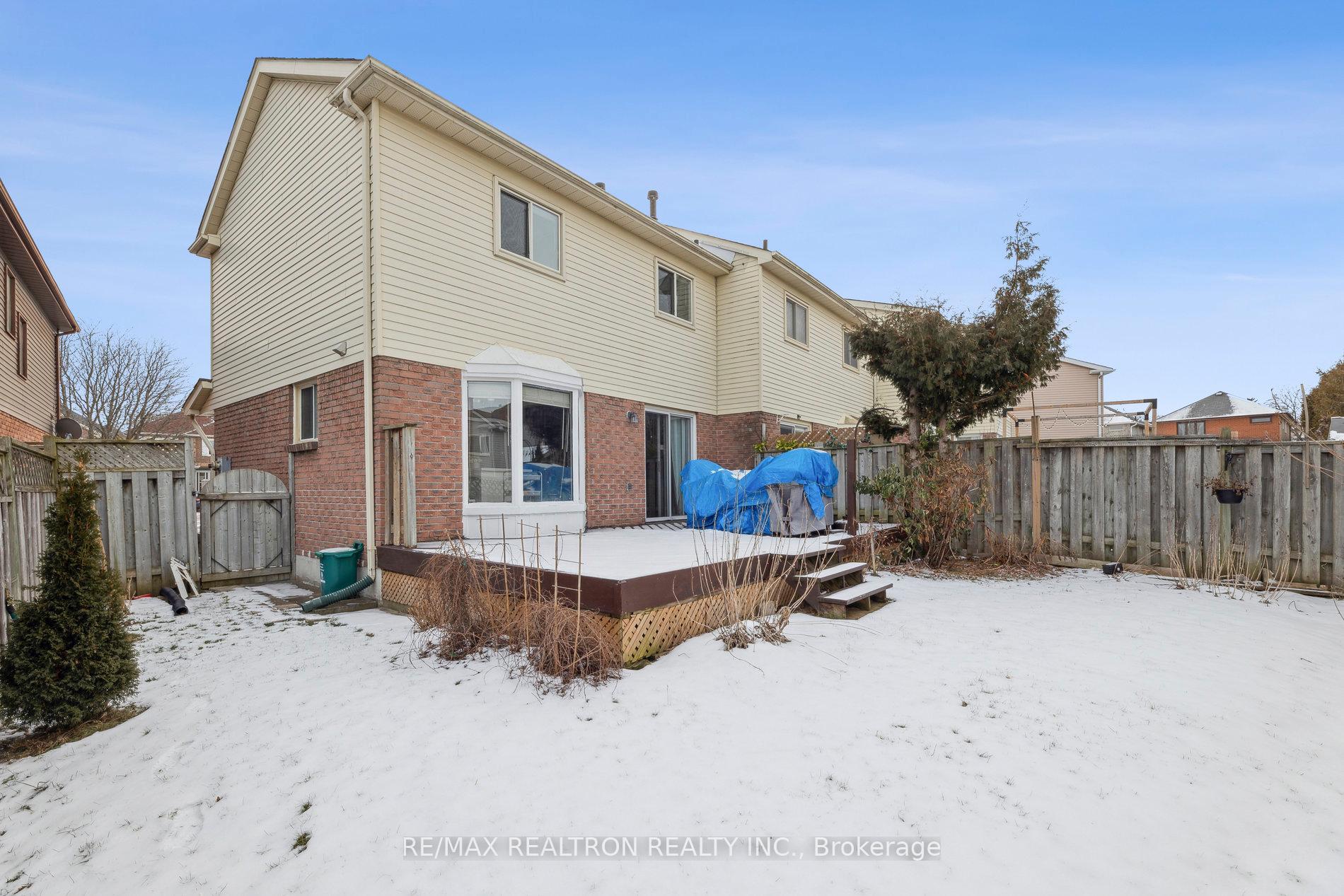 Photo 17 of 1065 Rathmore Crescent, Pickering, Liverpool — HOMEH