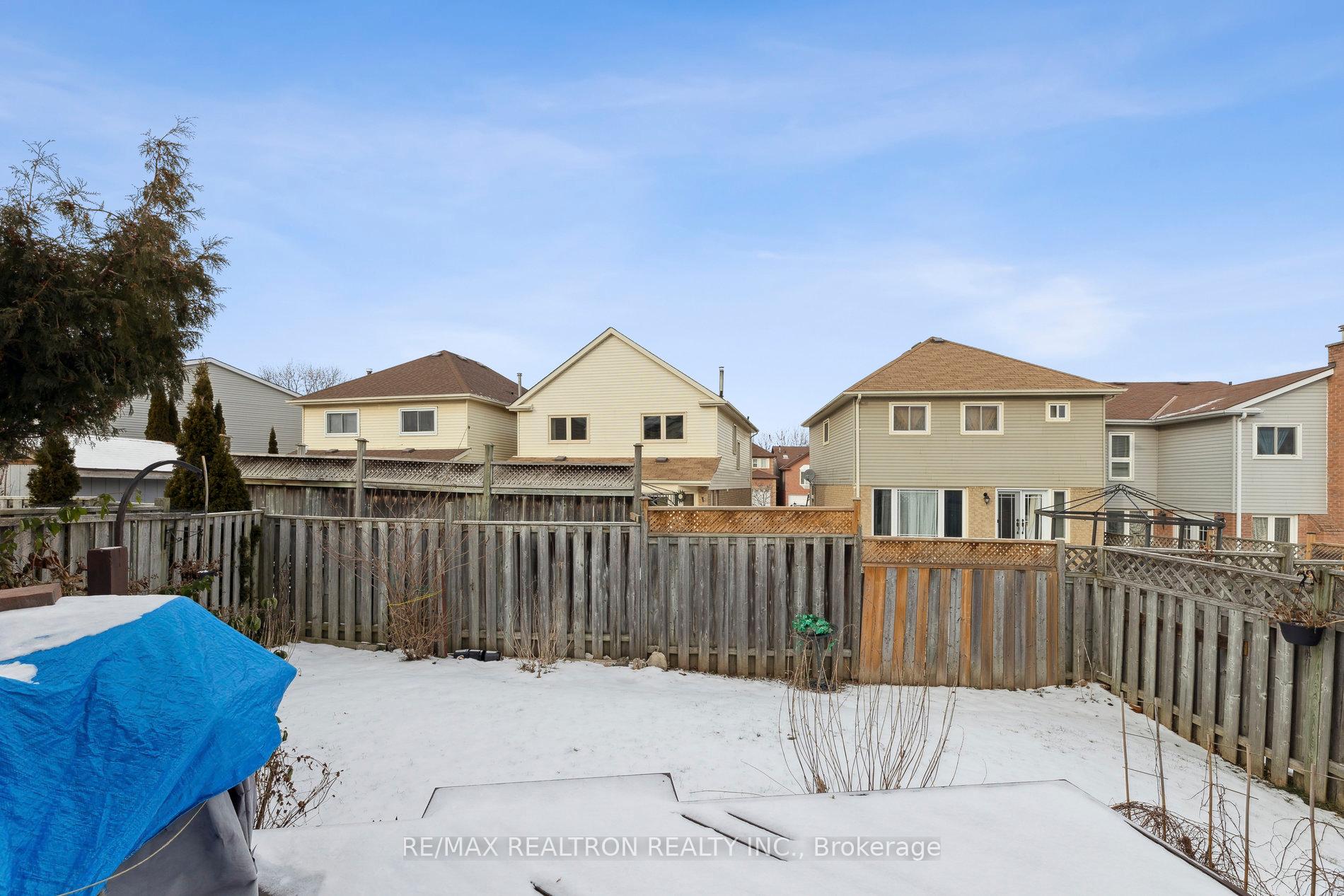 Photo 18 of 1065 Rathmore Crescent, Pickering, Liverpool — HOMEH
