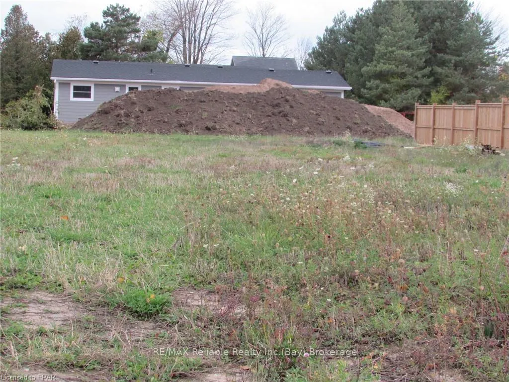 Photo 2 of 28 Thimbleweed Drive, Bluewater, Bayfield — HOMEH