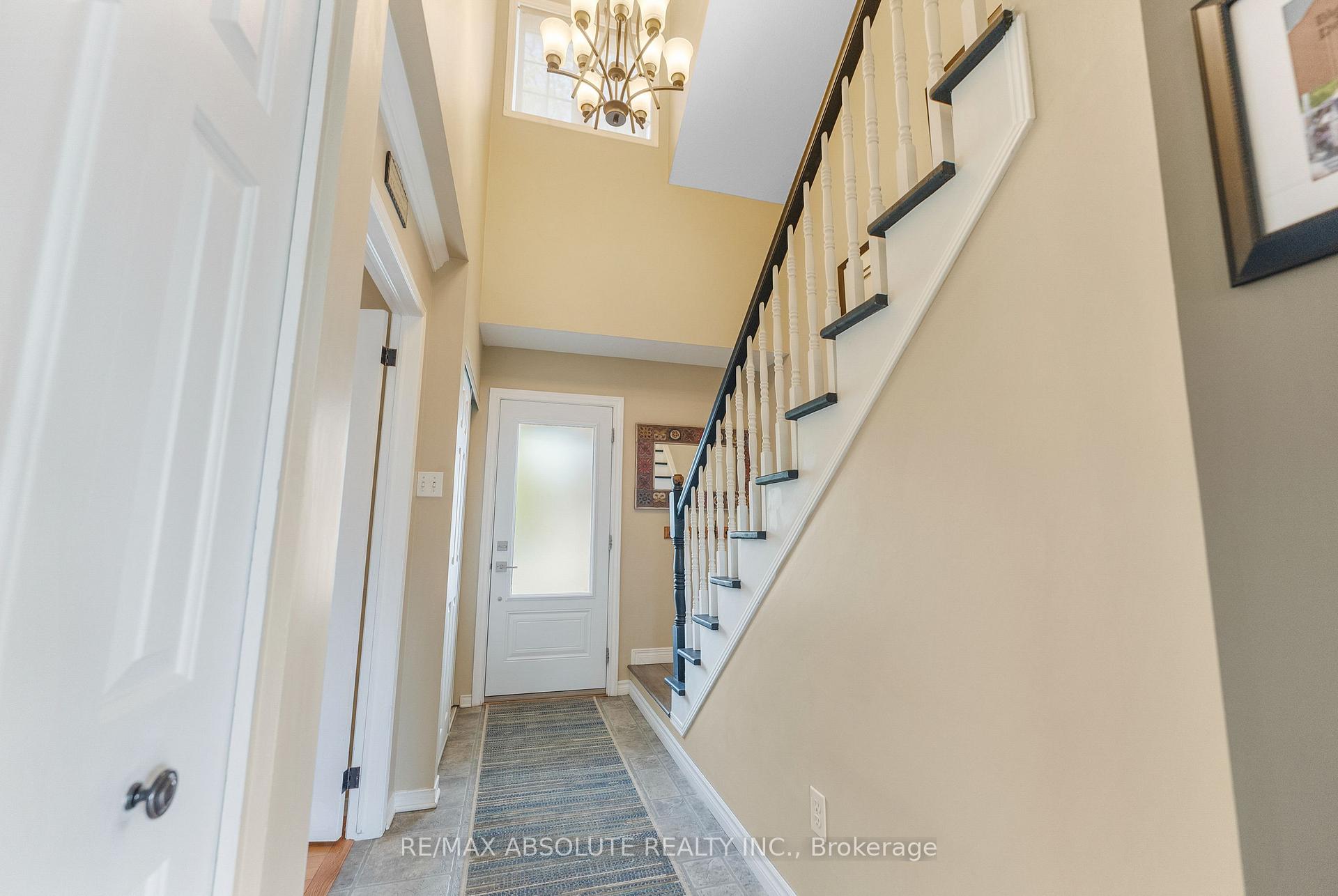 Photo 5 of 10 Gardner Street, Arnprior — HOMEH
