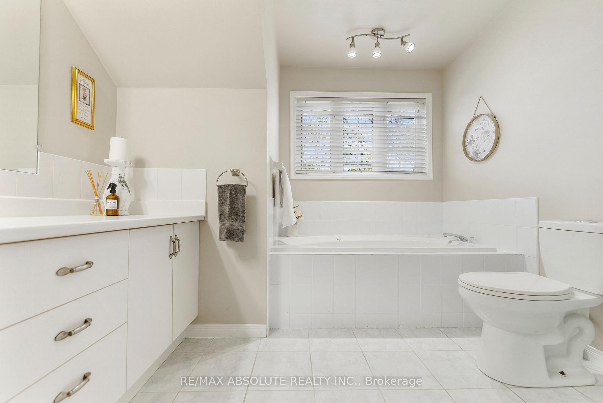 Photo 23 of 10 Gardner Street, Arnprior — HOMEH